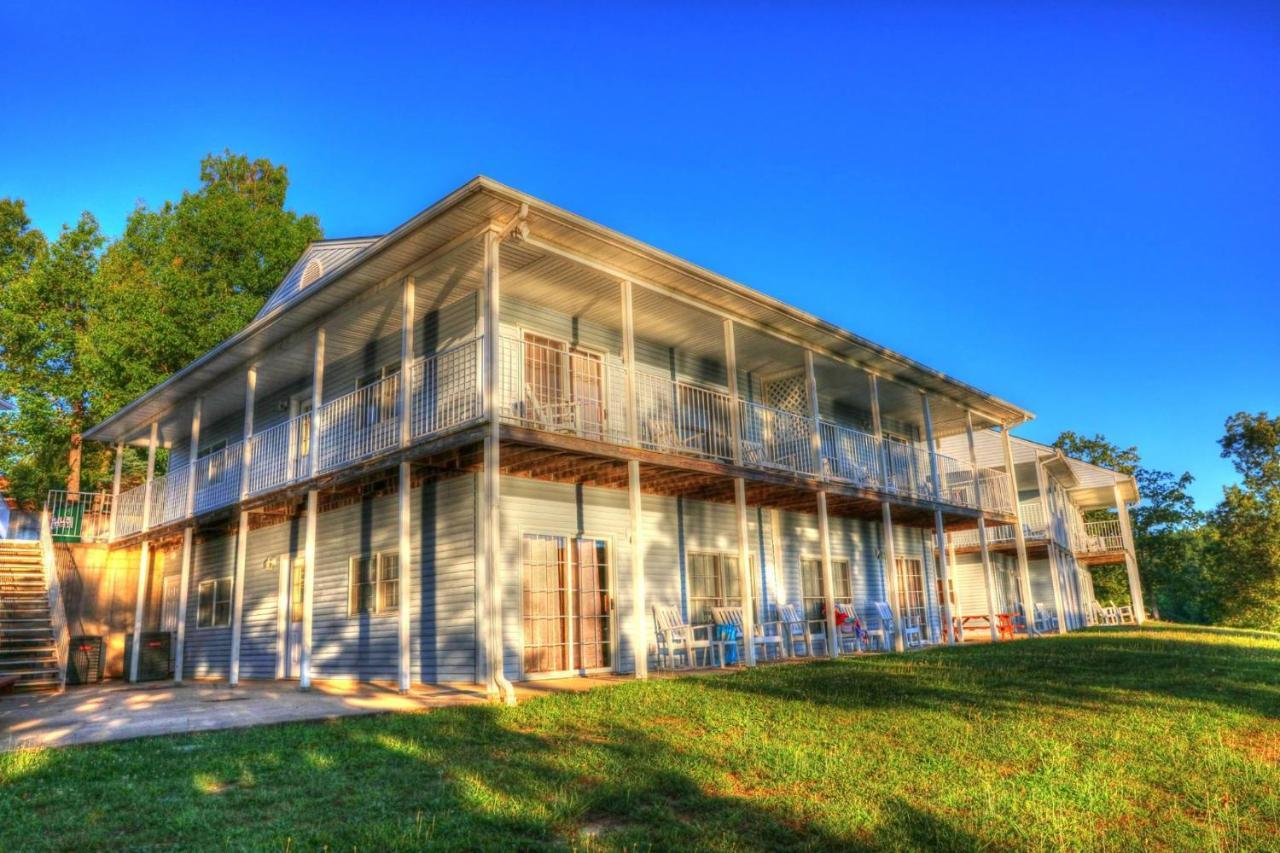 Crown Lake Resort & Spa Horseshoe Bend Exterior photo