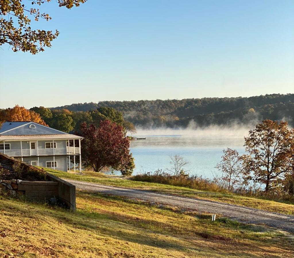 Crown Lake Resort & Spa Horseshoe Bend Exterior photo